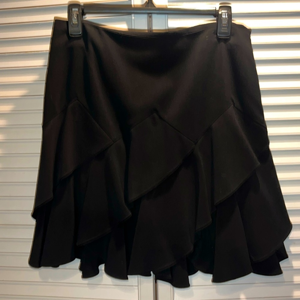 Cache women’s black ruffle‎ skirt size 6